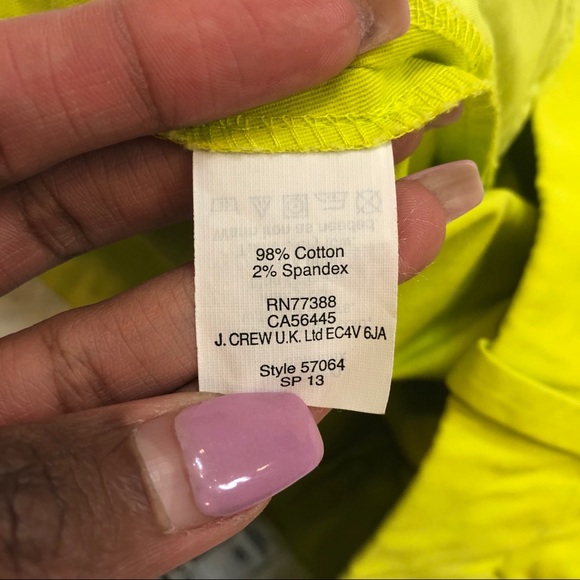 Mid-rise Capri Chinos - Picture 12 of 13